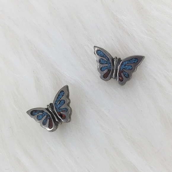 Vintage 80’s Turquoise Butterfly Stud Earrings Chip Inlay Boho Western Retro - Picture 3 of 11